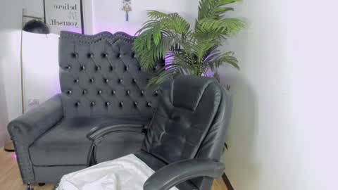 Winter online show from 06/25/26, 02:11