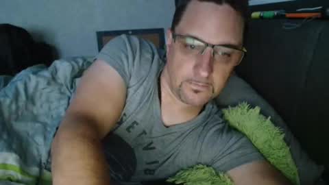 Snapshot of wirzwei8883 chatting on 09/21/25, 04:08 Dirty online show from 09/21/25, 04:08