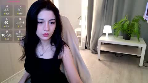 Snapshot of witavaron chatting on 10/24/25, 05:04 Vivian online show from 10/24/25, 05:04