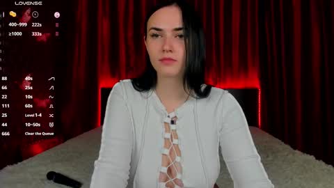 Kira online show from 10/15/25, 06:35