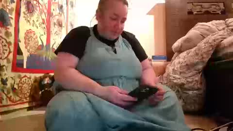 Snapshot of witchannie chatting on 10/15/25, 02:01 Annie online show from 10/15/25, 02:01