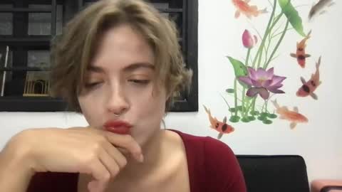 Snapshot of witches_curves chatting on 05/22/26, 03:39 Nemo online show from 05/22/26, 03:39