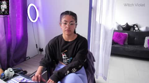     Luna Violeta  A r t i s t  online show from 12/21/24, 04:57