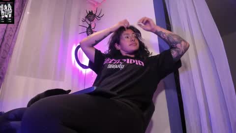     Luna Violeta  A r t i s t  online show from 12/27/24, 12:07