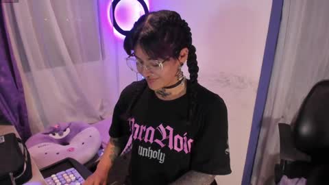     Luna Violeta  A r t i s t  online show from 01/20/25, 12:36