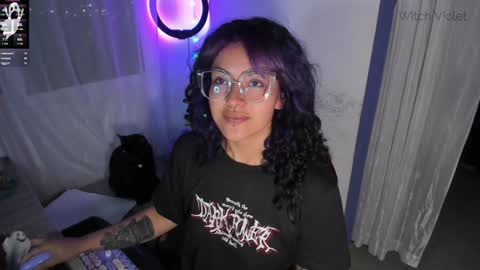     Luna Violeta  A r t i s t  online show from 01/22/25, 11:43