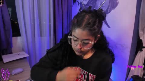 Snapshot of witchofhearts chatting on 11/20/25, 10:26 Luna Violeta A r t i s t online show from 11/20/25, 10:26