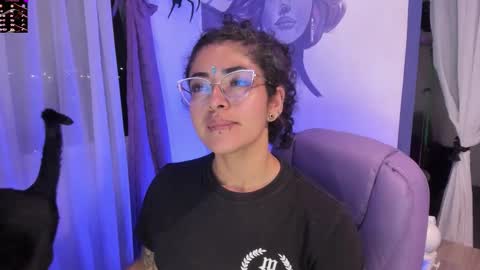 Snapshot of witchofhearts chatting on 12/01/25, 03:33 Luna Violeta A r t i s t online show from 12/01/25, 03:33