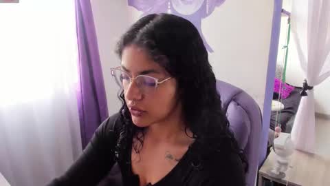 Snapshot of witchofhearts chatting on 12/01/25, 03:39 Luna Violeta A r t i s t online show from 12/01/25, 03:39