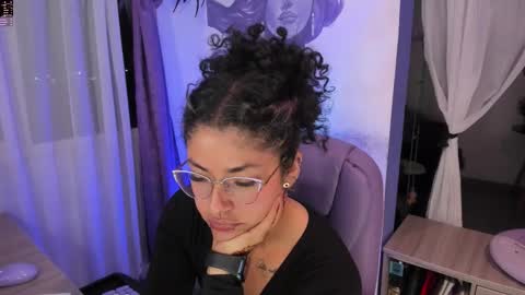 Snapshot of witchofhearts chatting on 12/02/25, 04:29 Luna Violeta A r t i s t online show from 12/02/25, 04:29