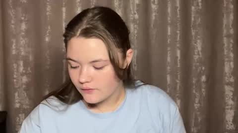 Snapshot of witchyvox chatting on 10/16/25, 09:38 witchyvox online show from 10/16/25, 09:38