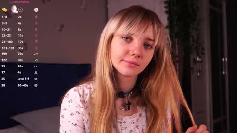 Snapshot of with_my_bae chatting on 11/30/25, 09:41 Hollis online show from 11/30/25, 09:41