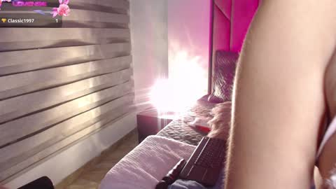Andrea  online show from 01/11/25, 06:35