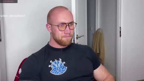 Snapshot of wlademarbergs chatting on 01/17/25, 03:00 Wlademar online show from 01/17/25, 03:00