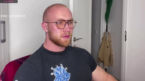 Snapshot of wlademarbergs chatting on 01/22/25, 10:26 Wlademar online show from 01/22/25, 10:26