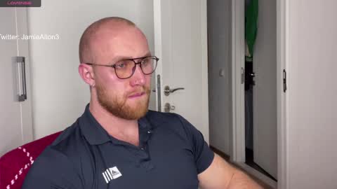 Snapshot of wlademarbergs chatting on 01/25/25, 10:18 Wlademar online show from 01/25/25, 10:18