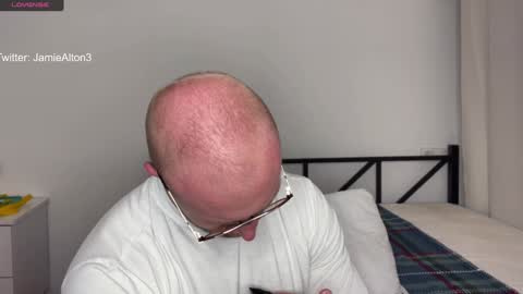 Snapshot of wlademarbergs chatting on 01/26/25, 01:20 Wlademar online show from 01/26/25, 01:20