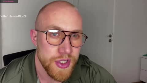 Snapshot of wlademarbergs chatting on 03/01/25, 04:37 Wlademar online show from 03/01/25, 04:37