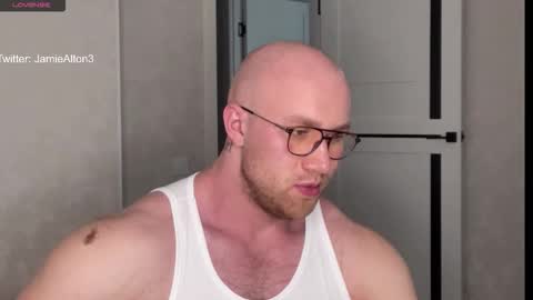 Snapshot of wlademarbergs chatting on 10/18/25, 09:21 Wlademar online show from 10/18/25, 09:21