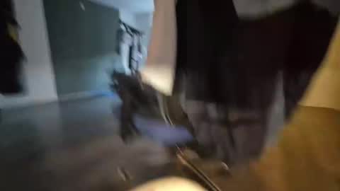 wnhz27 online show from 09/26/25, 05:44