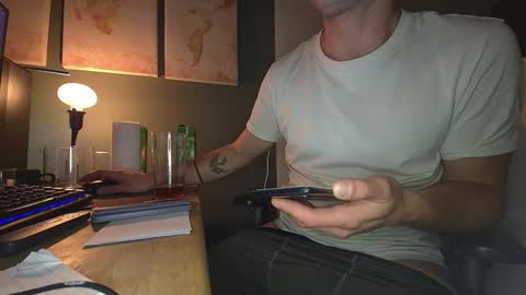 wnhz27 online show from 10/02/25, 05:53