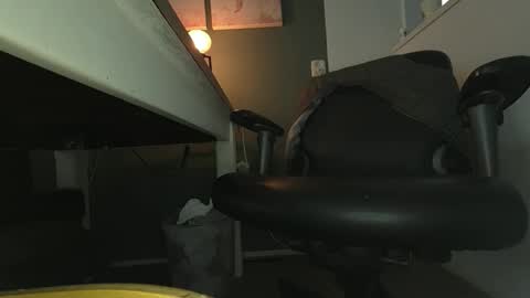 wnhz27 online show from 10/10/25, 02:05