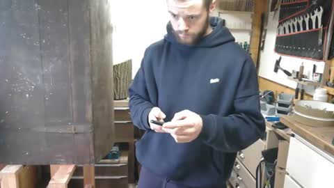 wolf021221 online show from 11/23/25, 11:43