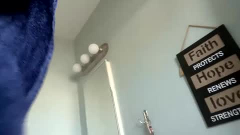 wolfgamer44 online show from 01/22/25, 06:20