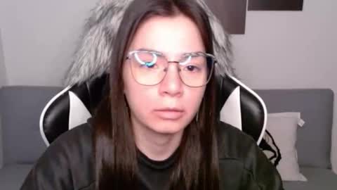 Alex online show from 10/08/25, 01:47