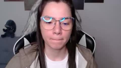 Alex online show from 12/01/25, 02:05