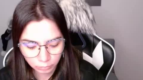 Alex online show from 12/05/25, 02:31