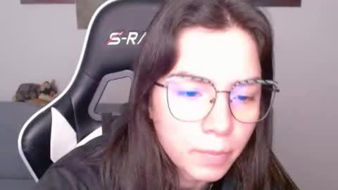 Alex online show from 05/19/26, 01:56