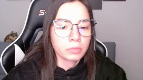Alex online show from 06/23/26, 01:47