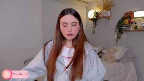   online show from 10/02/25, 03:13