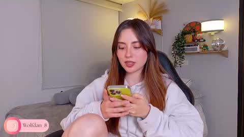   online show from 10/09/25, 03:37