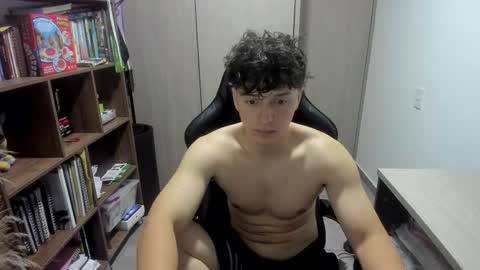 Snapshot of wolker_allan chatting on 12/15/25, 01:10 wolker_allan online show from 12/15/25, 01:10