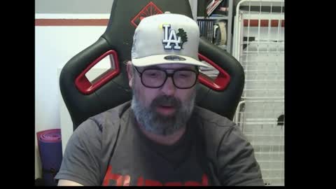 Snapshot of womenizzeer chatting on 10/15/25, 03:56 Adam online show from 10/15/25, 03:56