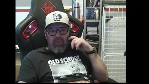Snapshot of womenizzeer chatting on 03/17/26, 04:21 Adam online show from 03/17/26, 04:21