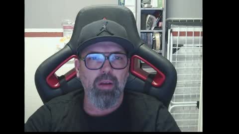 Snapshot of womenizzeer chatting on 06/09/26, 09:48 Adam online show from 06/09/26, 09:48