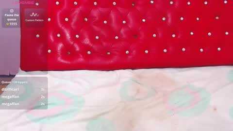   online show from 10/18/25, 09:15