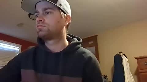 woodeee77 online show from 02/28/25, 07:25