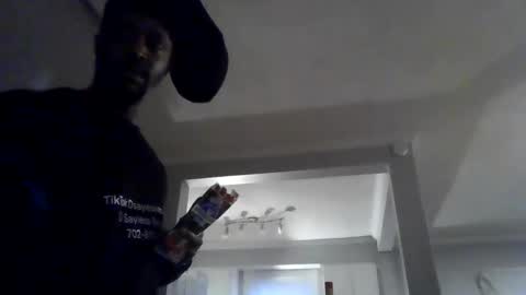 Snapshot of woodpipe69 chatting on 12/15/24, 10:26 Woodpipe69 online show from 12/15/24, 10:26