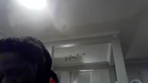 Snapshot of woodpipe69 chatting on 01/01/25, 10:11 Woodpipe69 online show from 01/01/25, 10:11