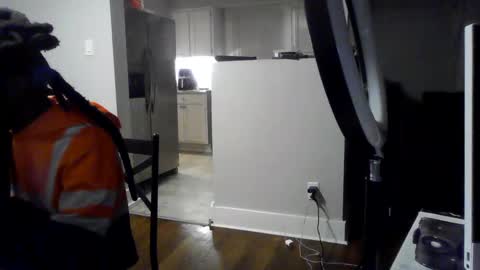 Snapshot of woodpipe69 chatting on 01/25/25, 12:37 Woodpipe69 online show from 01/25/25, 12:37