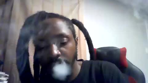 Snapshot of woodpipe69 chatting on 10/12/25, 01:15 Woodpipe69 online show from 10/12/25, 01:15