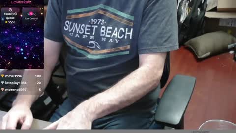 woodworker6473 online show from 12/11/24, 02:11