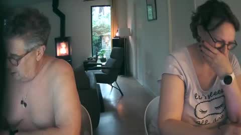 woodwurm and Snoeske online show from 01/24/25, 03:34