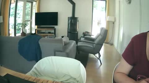 Snapshot of woodwurm chatting on 09/15/25, 12:16 woodwurm and Snoeske online show from 09/15/25, 12:16