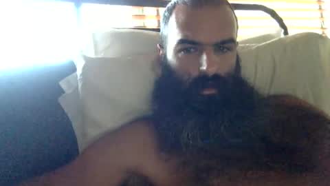 woof_wolf37 online show from 10/23/25, 02:38