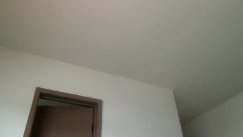 Snapshot of woof_wolf37 chatting on 05/03/26, 04:24 woof_wolf37 online show from 05/03/26, 04:24